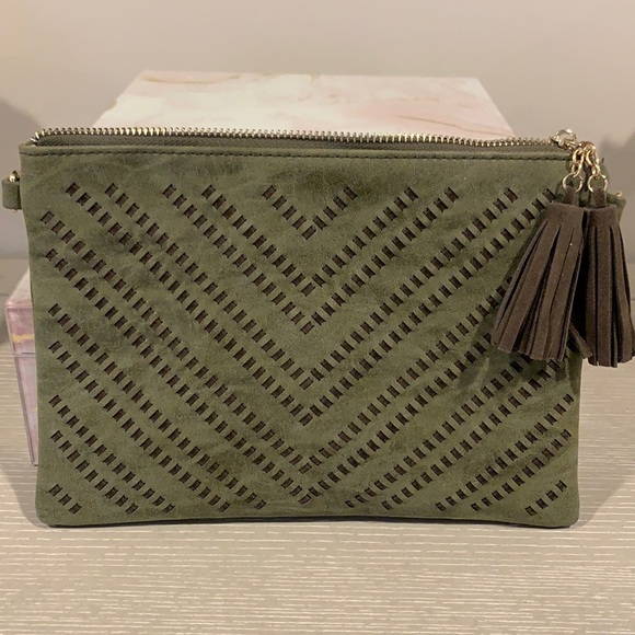 Clutch/Crossbody - Picture 1 of 5